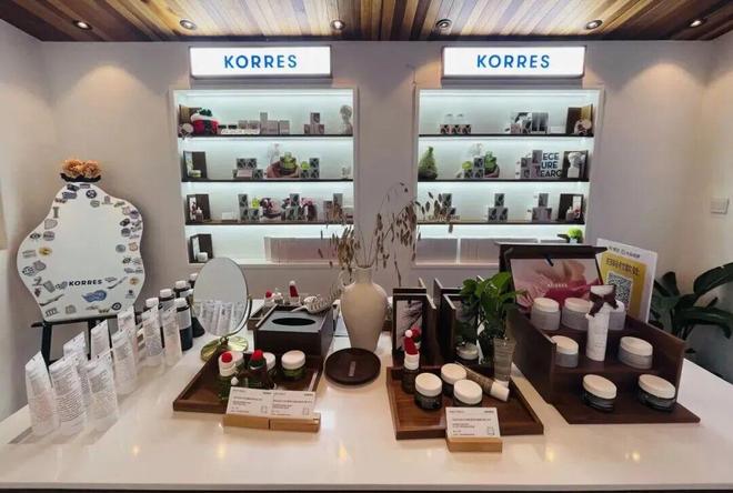 逛来长宁get“进博同款”!CQ9电子游戏好买、好吃又好(图8) 逛来长宁get“进博同款”!CQ9电子游戏好买、好吃又好(图8)